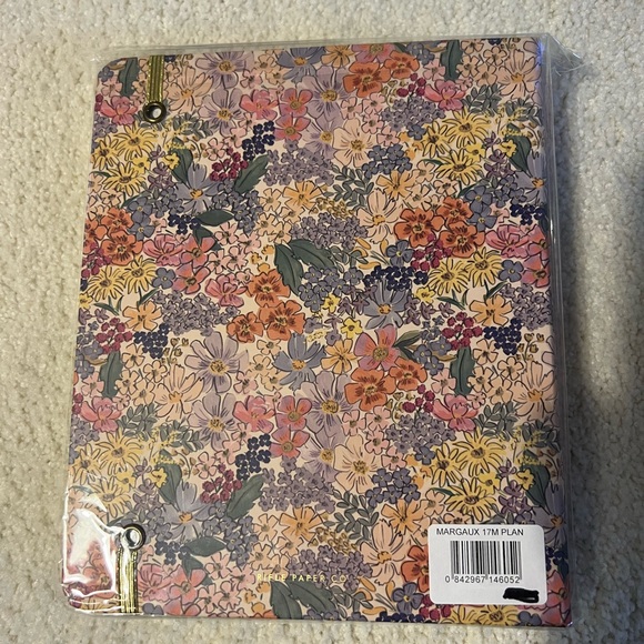 Rifle Paper 2024 -2025 Planner NWT - Picture 3 of 3